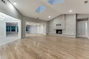 7207 Stefani Dr, Dallas, TX 75225 - Photo 5