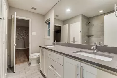 7207 Stefani Drive, Dallas, TX 75225 - Photo 19