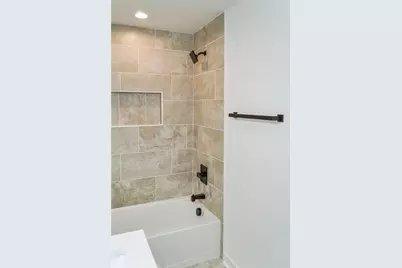 2638 Sutton Street, Dallas, TX 75210 - Photo 9