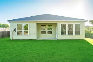 2314 Beverly Dr, Granbury, TX 76048 - Photo 3