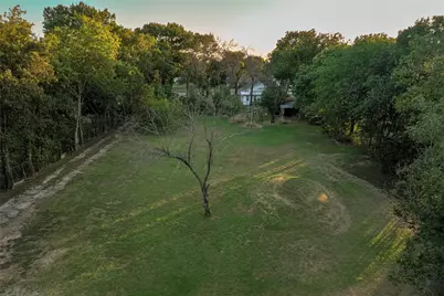 2720 S 2nd Street, Waco, TX 76706 - Photo 9