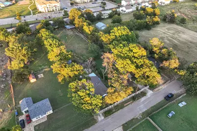 2720 S 2nd Street, Waco, TX 76706 - Photo 5
