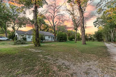2720 S 2nd Street, Waco, TX 76706 - Photo 3