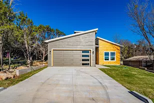 3320 Brazos River Dr, Granbury, TX 76048 - Photo 5