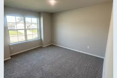 410 Lubbock Drive, Azle, TX 76020 - Photo 9