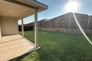 410 Lubbock Dr, Azle, TX 76020 - Photo 13