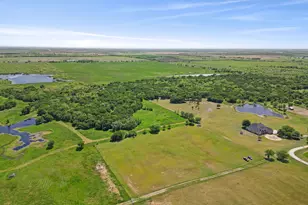 626 Scoggins Rd, Tioga, TX 76271 - Photo 9