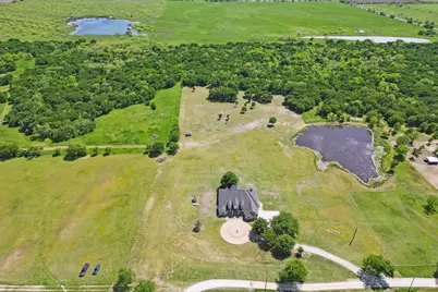 626 Scoggins Road, Tioga, TX 76271 - Photo 7