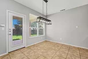 9205 Marble Falls Dr, Arlington, TX 76002 - Photo 15