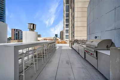 2408 Victory Park Lane #832, Dallas, TX 75219 - Photo 25