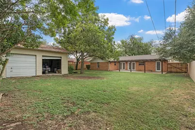 2131 Mountainview Drive, Waco, TX 76710 - Photo 25