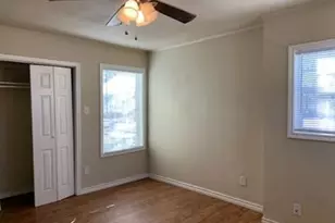 1201 S Throckmorton St, Sherman, TX 75090 - Photo 9