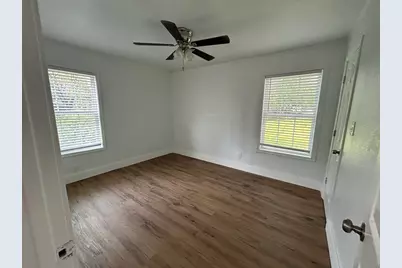 1201 S Throckmorton Street, Sherman, TX 75090 - Photo 13