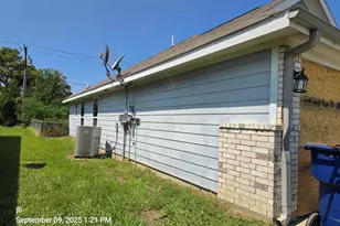 803 Harbor Point Rd, Gun Barrel City, TX 75156 - Photo 29