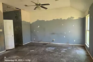 803 Harbor Point Rd, Gun Barrel City, TX 75156 - Photo 9