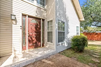 9014 Cumberland Drive, Irving, TX 75063 - Photo 3