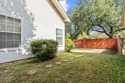 9014 Cumberland Drive, Irving, TX 75063 - Photo 33