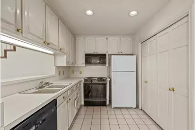 9014 Cumberland Drive, Irving, TX 75063 - Photo 15