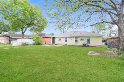 1823 Houghton Road, Dallas, TX 75217 - Photo 15