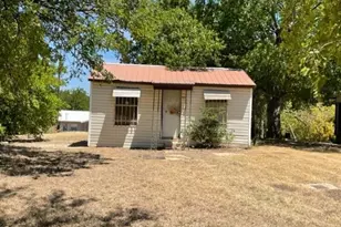 312 Alexander Ln, Bridgeport, TX 76426 - Photo 3