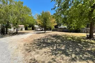312 Alexander Ln, Bridgeport, TX 76426 - Photo 29