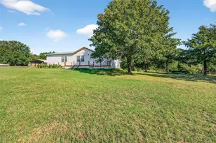 437 Co Rd 292, Collinsville, TX 76233 - Photo 13