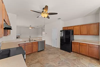 5891 Candlelight Lane, Grand Prairie, TX 75052 - Photo 9