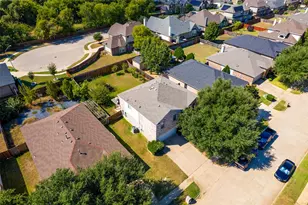 5891 Candlelight Ln, Grand Prairie, TX 75052 - Photo 23