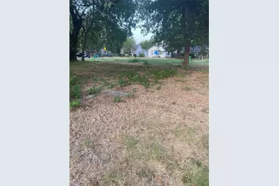 603 N Schopmeyer Street, Gainesville, TX 76240 - Photo 1