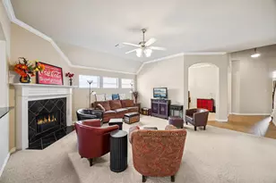 8760 Regal Royale Dr, Fort Worth, TX 76108 - Photo 3