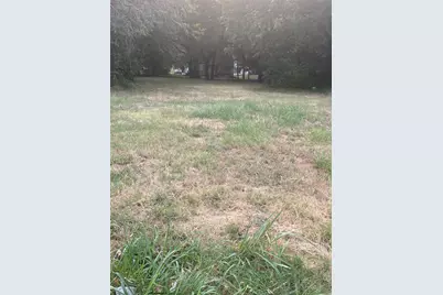 605 N Schopmeyer Street, Gainesville, TX 76240 - Photo 3