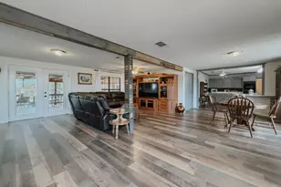 205 Peach Tree Rd, Mabank, TX 75156 - Photo 7