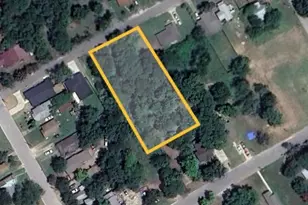 713 E 2nd Ave, Corsicana, TX 75110 - Photo 1