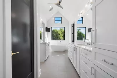 477 Wolf Creek Road, Lorena, TX 76655 - Photo 19