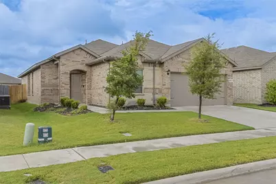 9125 Red Brush Trail, Fort Worth, TX 76131 - Photo 3