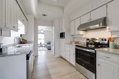 909 Highland Drive, Cleburne, TX 76033 - Photo 9