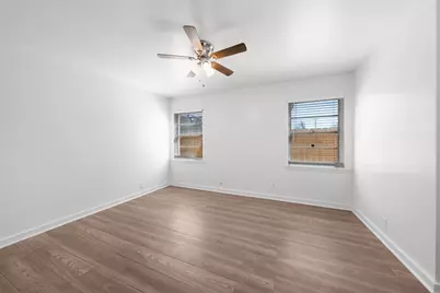 523 S Travis Street #2, Sherman, TX 75090 - Photo 11