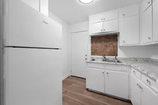 523 S Travis St, Sherman, TX 75090 - Photo 5