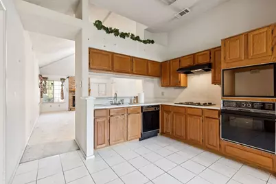 4215 Juniper Lane, Carrollton, TX 75010 - Photo 7