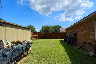 2414 Norway Dr, Garland, TX 75040 - Photo 29