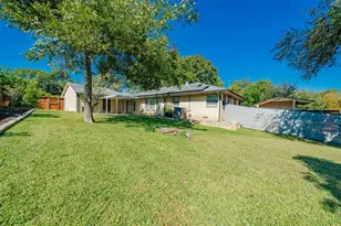 908 Saturn Springs Dr, Garland, TX 75041 - Photo 33