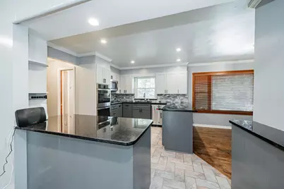 908 Saturn Springs Drive, Garland, TX 75041 - Photo 9