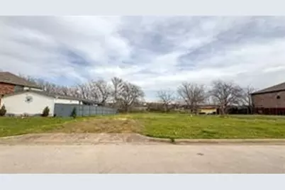 318 Castleridge Drive, Little Elm, TX 75068 - Photo 3