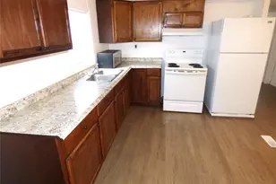 105 E 9th St, Cisco, TX 76437 - Photo 11