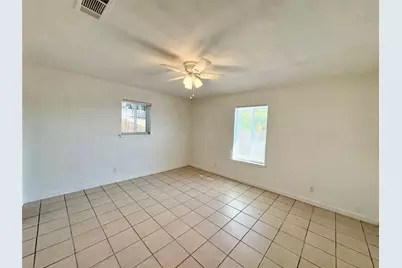 4925 Geddes Avenue, Fort Worth, TX 76107 - Photo 11