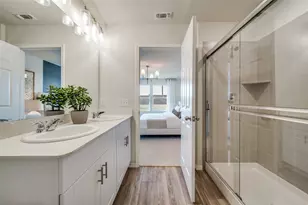 15905 Dauntless Cove Dr, Fort Worth, TX 76052 - Photo 9