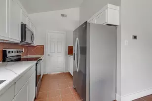 905 Hunter Ln, Burleson, TX 76028 - Photo 25