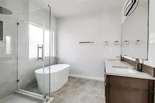 905 Hunter Ln, Burleson, TX 76028 - Photo 9