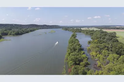 8305 Fullerton Drive, Cleburne, TX 76033 - Photo 25