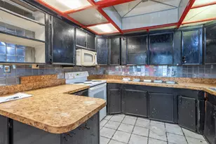 2730 Maverick Ln, Aubrey, TX 76227 - Photo 29